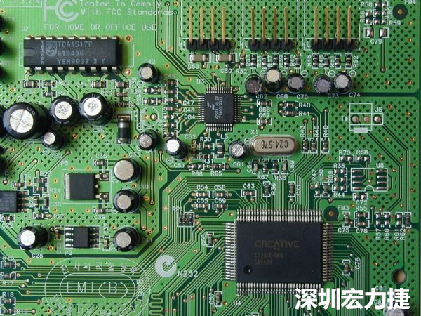 針對PCB區(qū)塊產(chǎn)生的EMI干擾問題，可使用EMI改善對策元件重點(diǎn)改善。