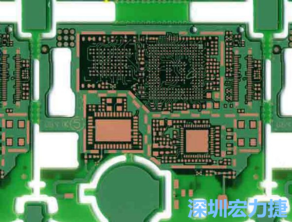 在產(chǎn)品極度要求小型化設(shè)計時，可利用HDI板材壓縮主板面積，同時具減輕重量優(yōu)點。